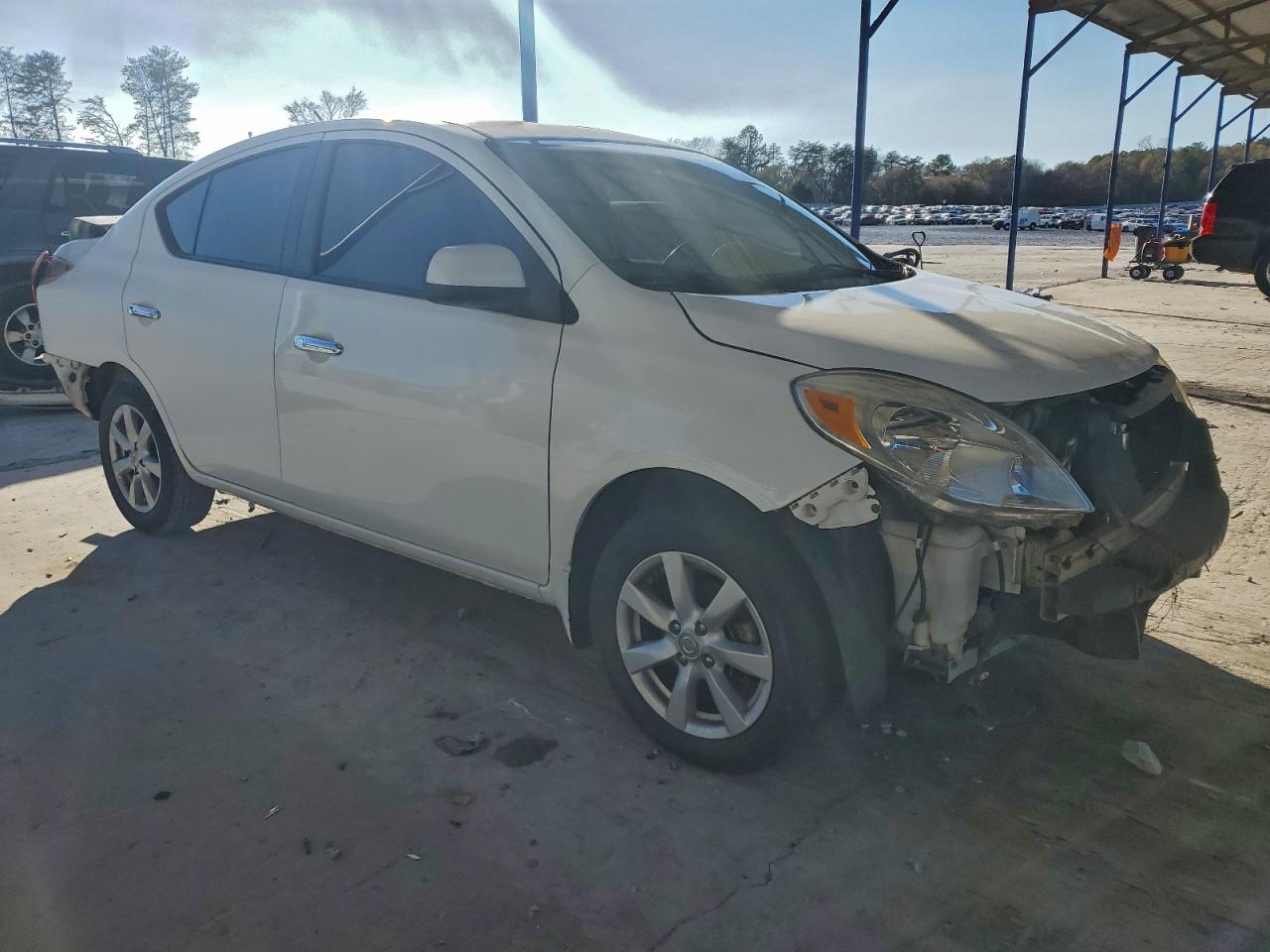 Nissan Versa S Image 7