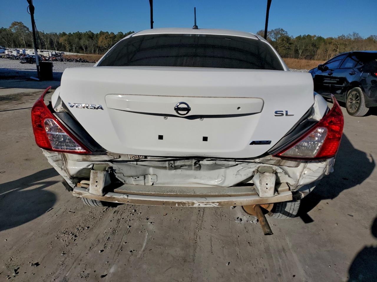 Nissan Versa S Image 6