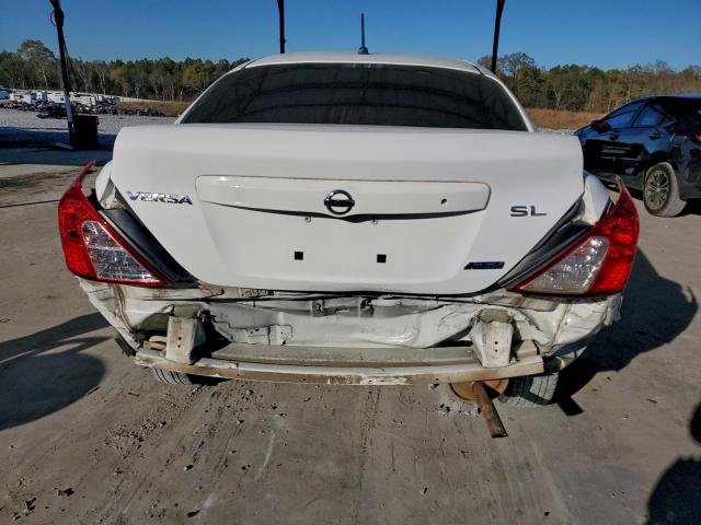 Nissan Versa S Image 6