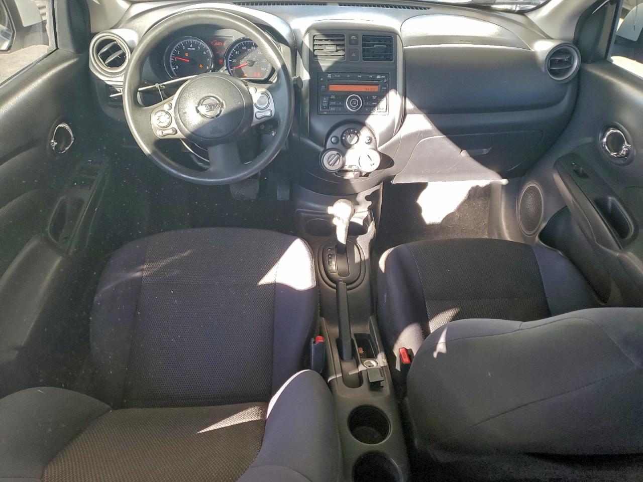 Nissan Versa S Image 12