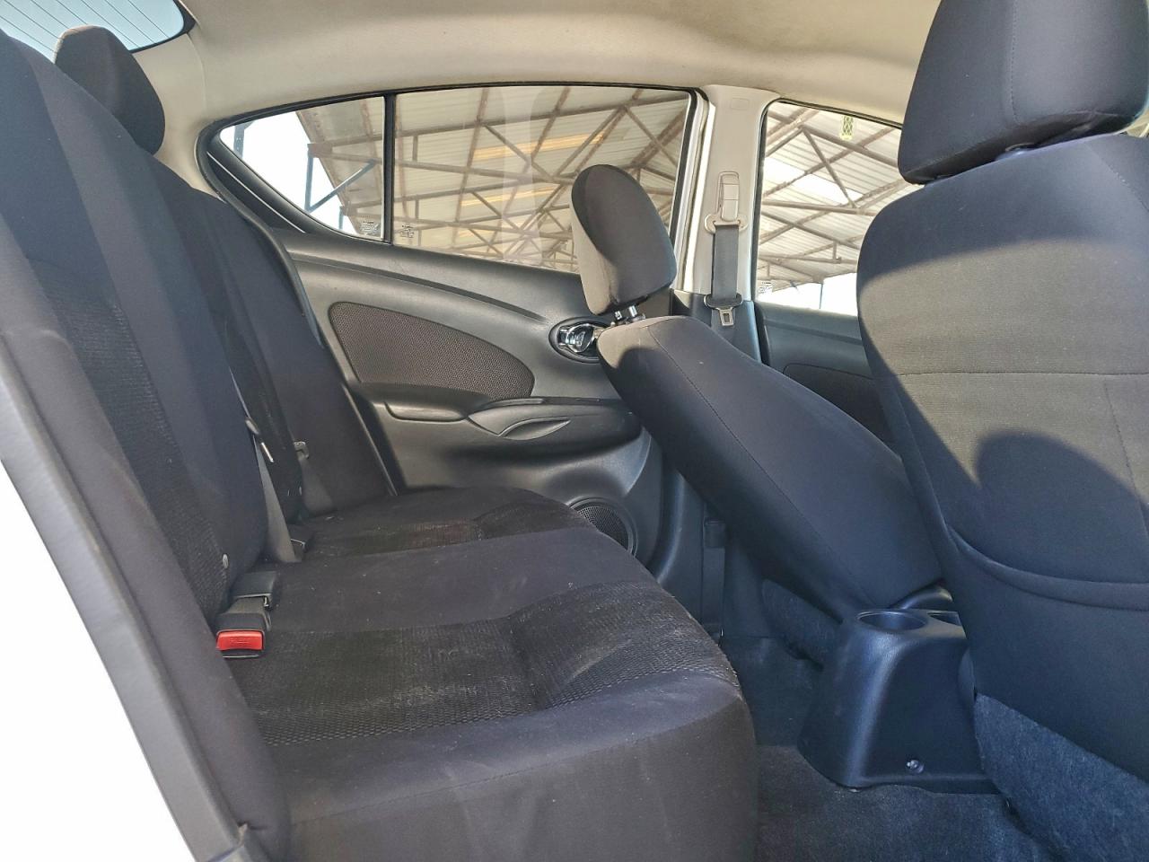 Nissan Versa S Image 10