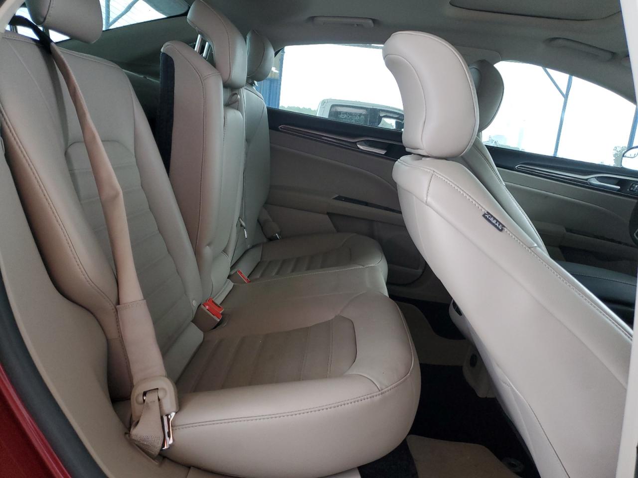 Ford Fusion Se Image 10