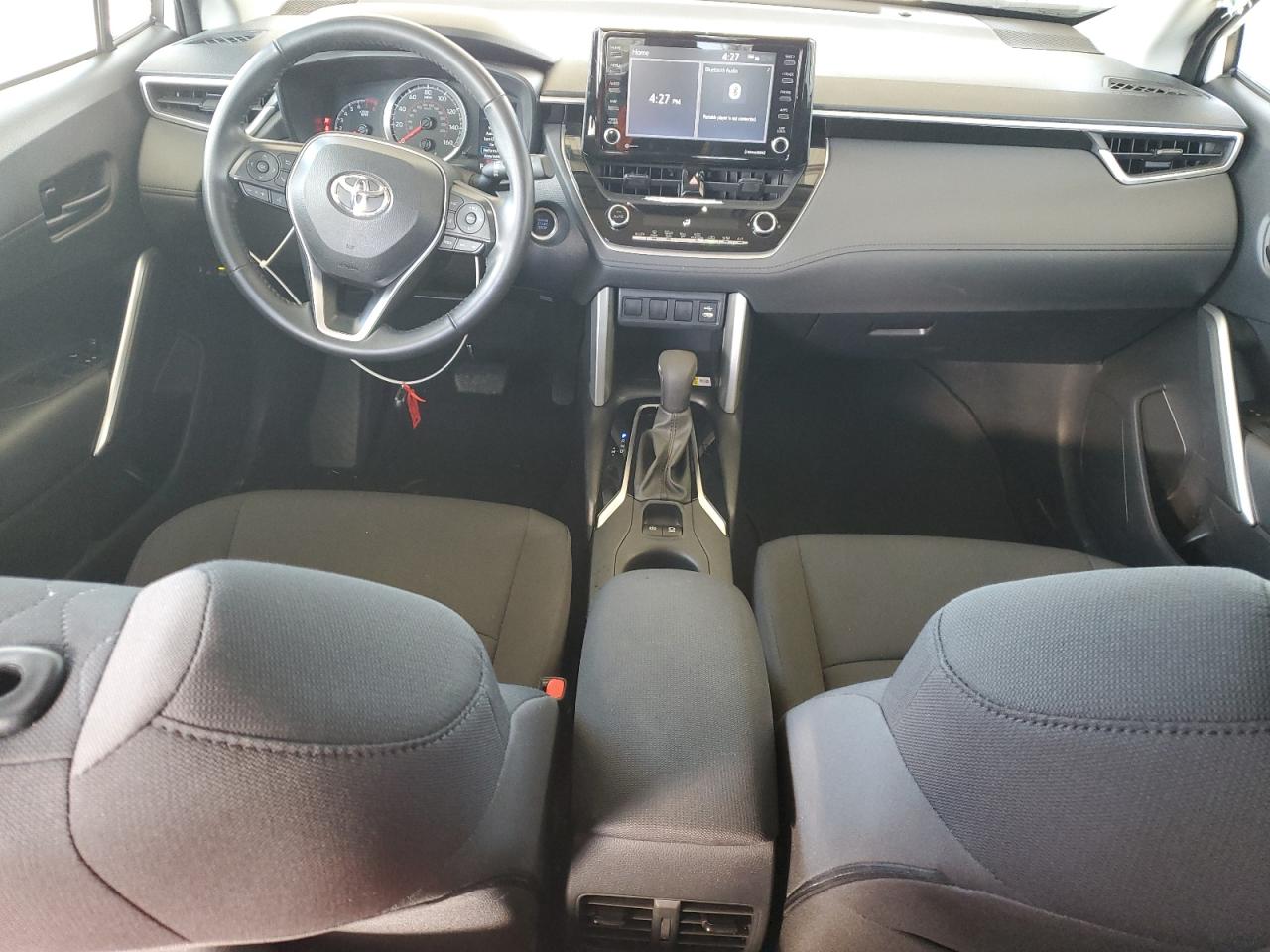 Toyota Corolla Le Image 10