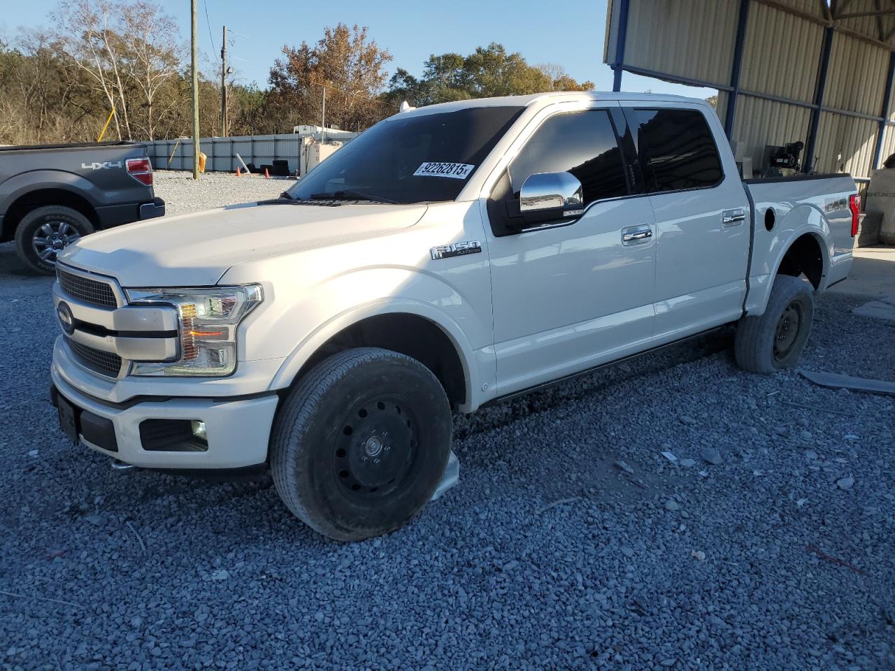 Ford F-150 Supercrew Image 1