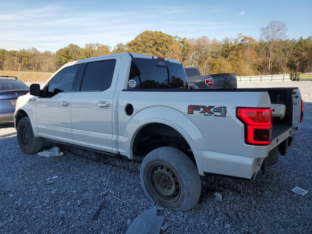 Ford F-150 Supercrew Image 2