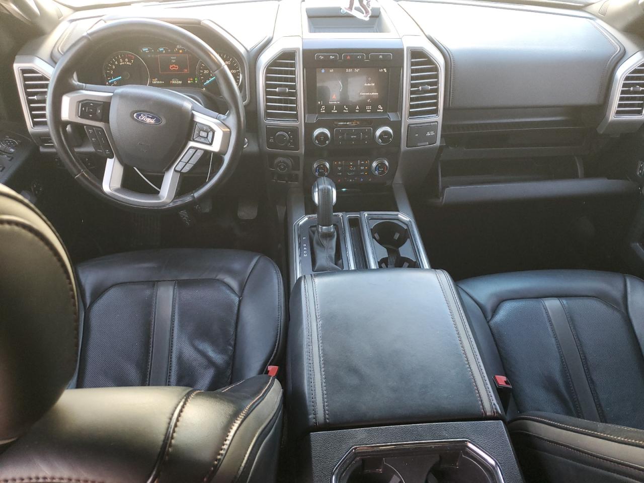 Ford F-150 Supercrew Image 6