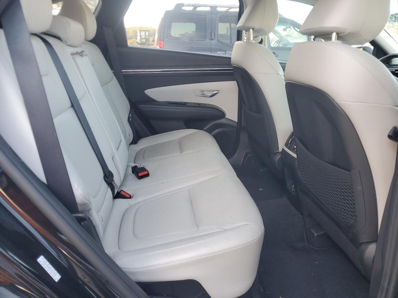 Hyundai TUCSON Limited Image 8