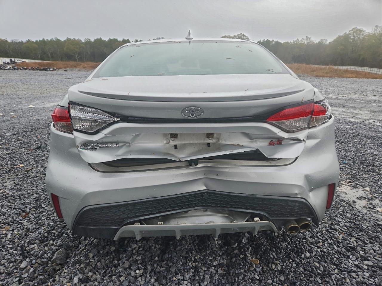 Toyota Corolla Se Image 11