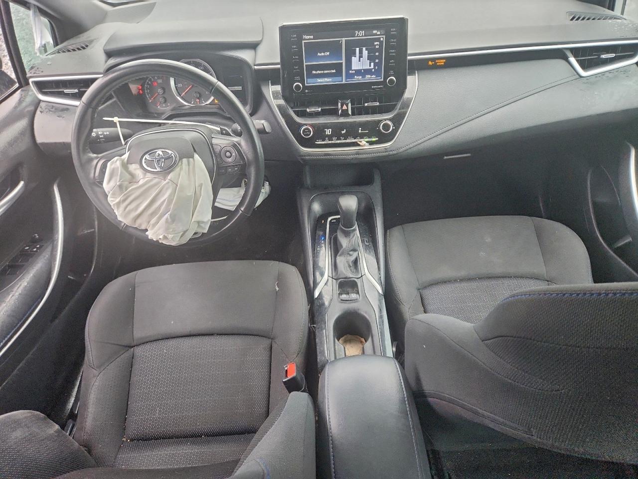 Toyota Corolla Se Image 10