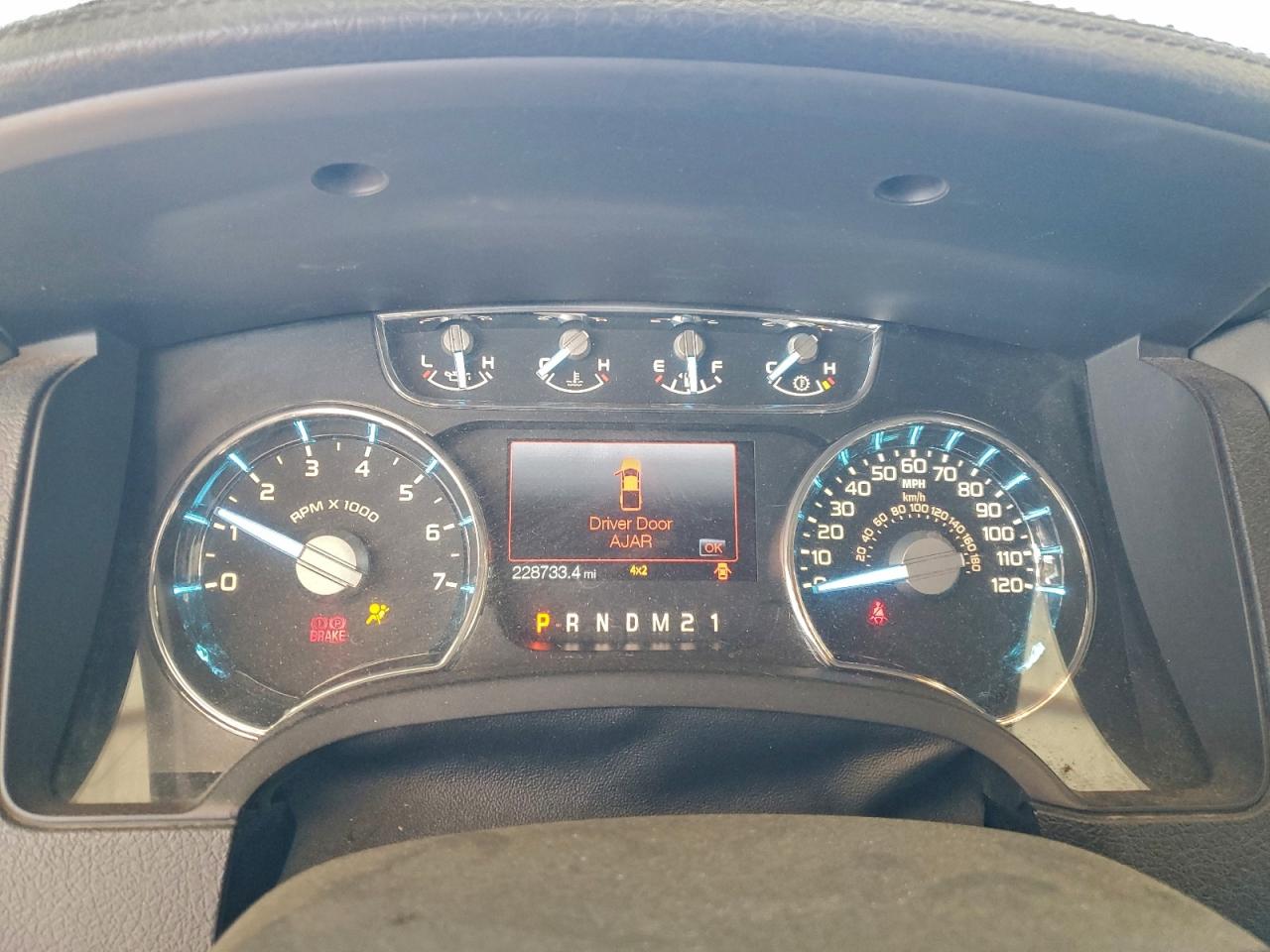 Ford F-150 Supercrew Image 10