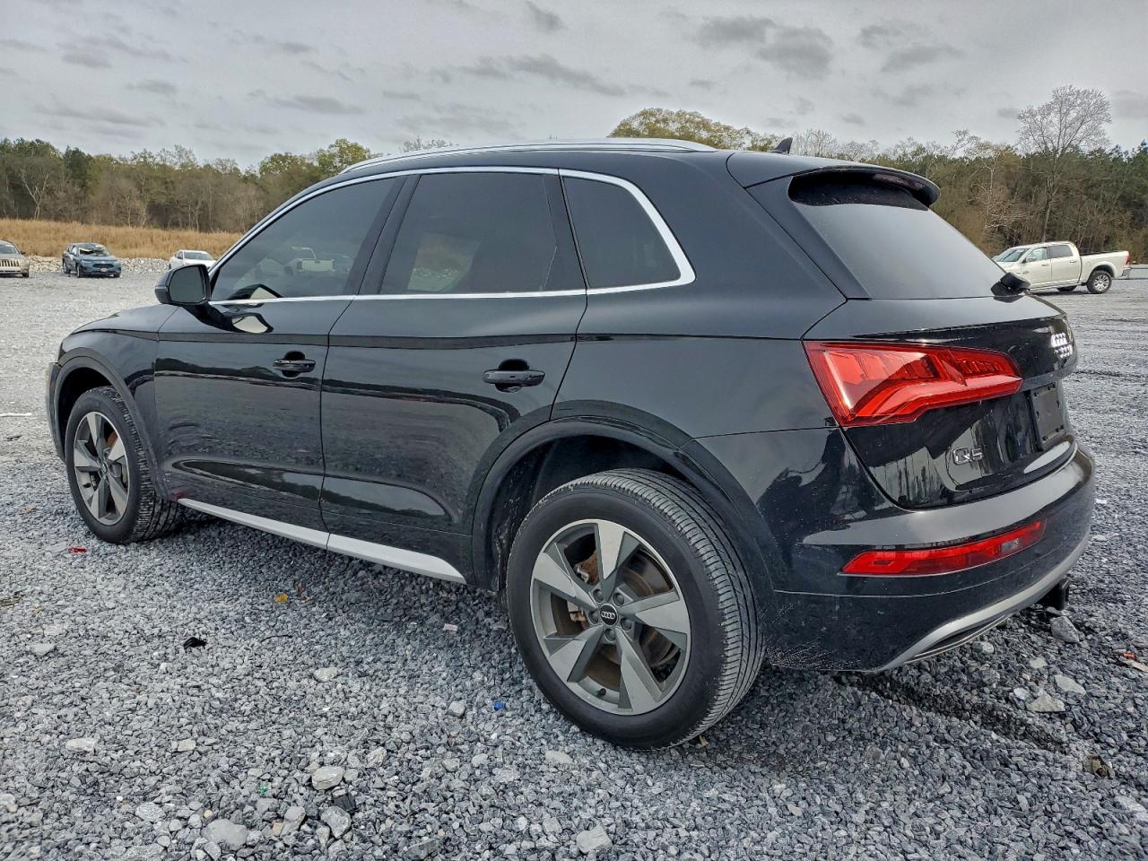 Audi Q5 Premium Plus Image 2