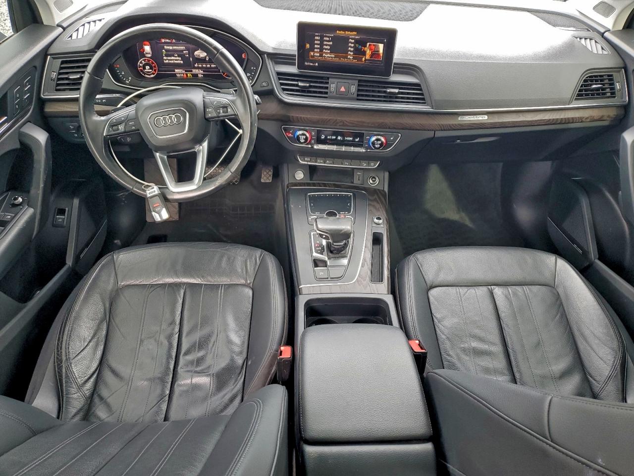 Audi Q5 Premium Plus Image 12