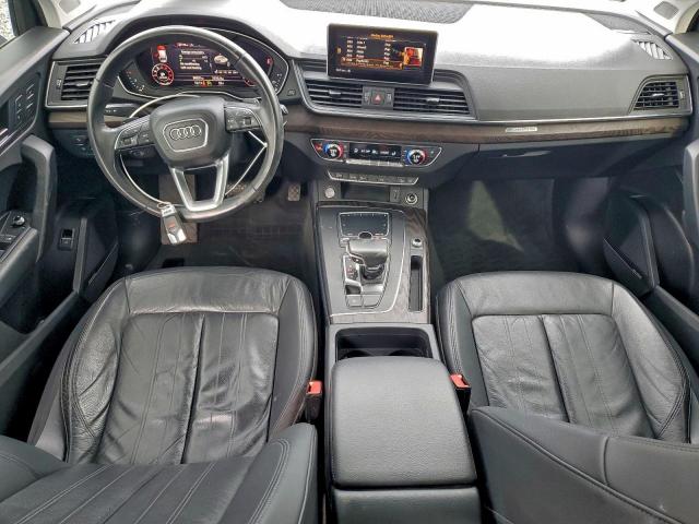 Audi Q5 Premium Plus Image 12
