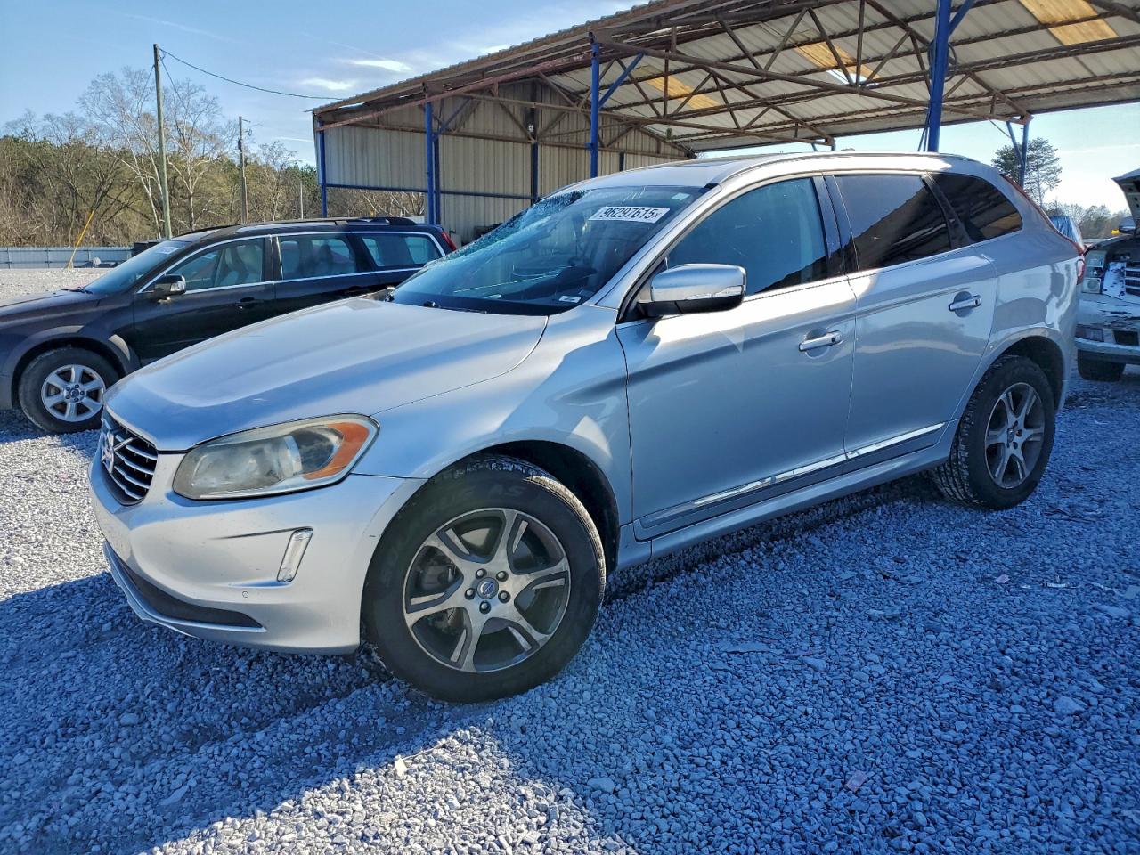 Volvo XC60 T6 Premier Image 1