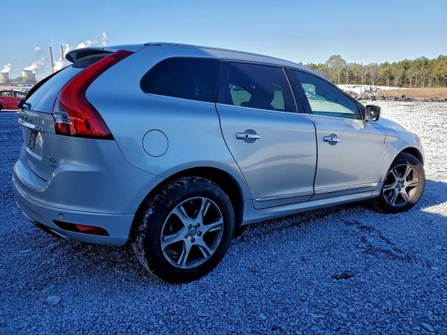 Volvo XC60 T6 Premier Image 11