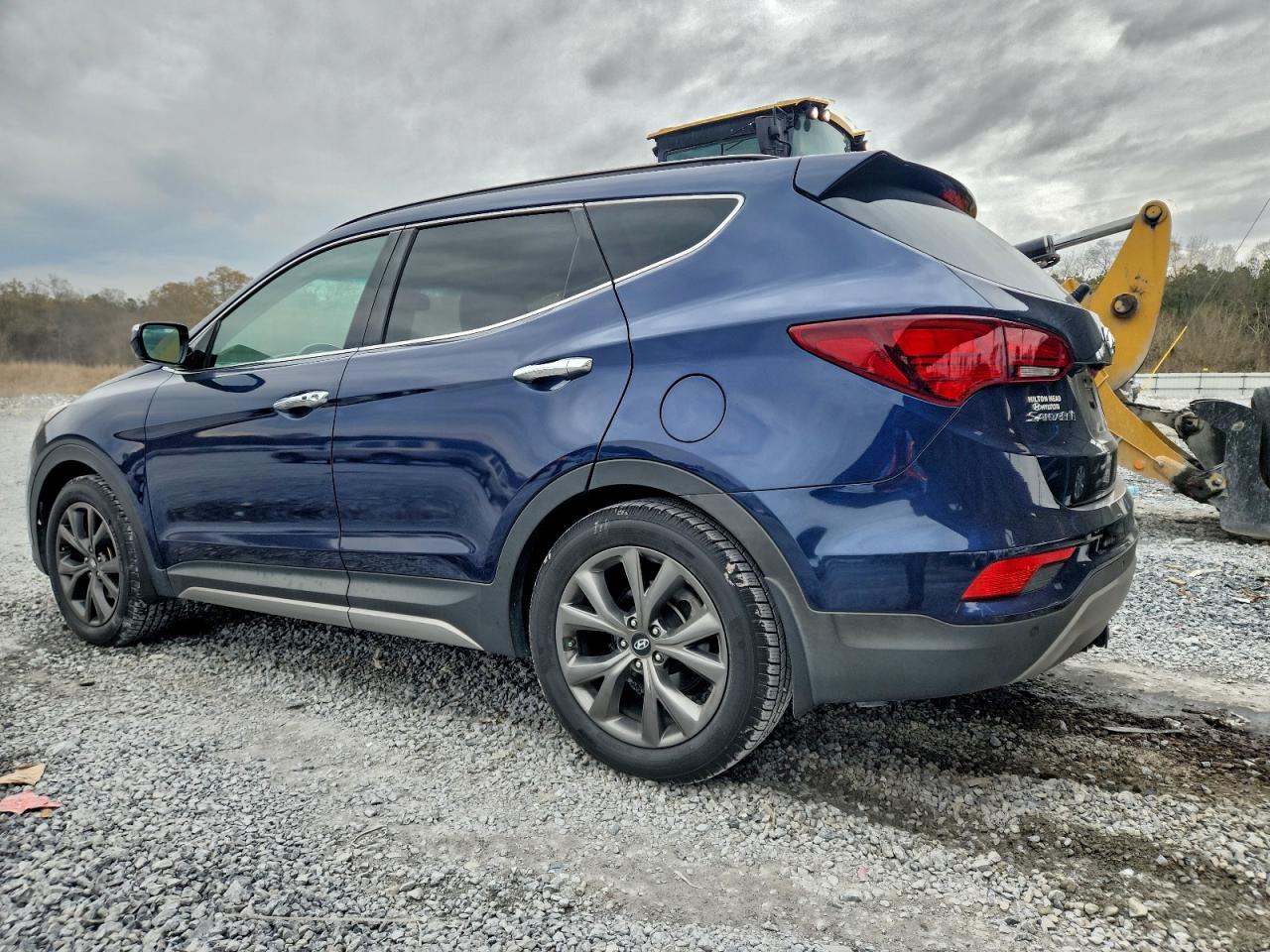 Hyundai SANTA FE Image 13