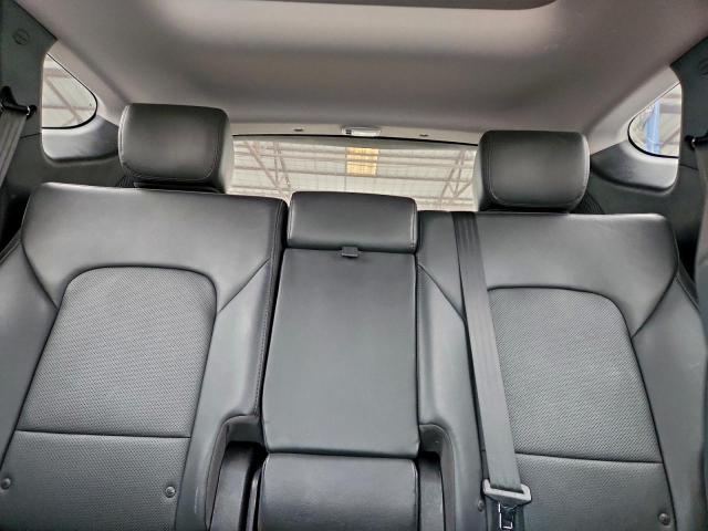 Hyundai SANTA FE Image 12