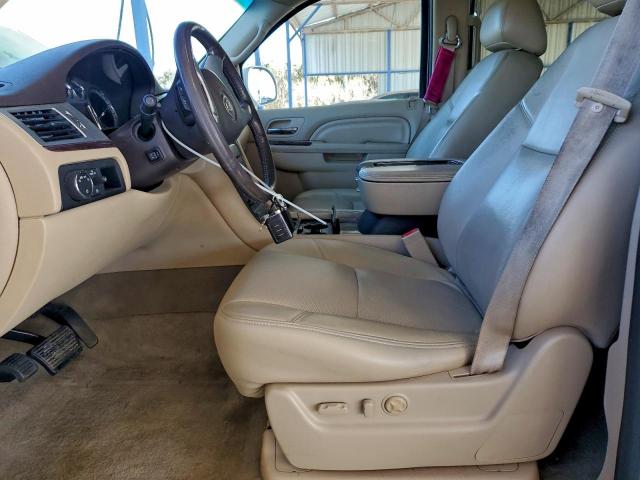 Cadillac Escalade Luxury Image 13