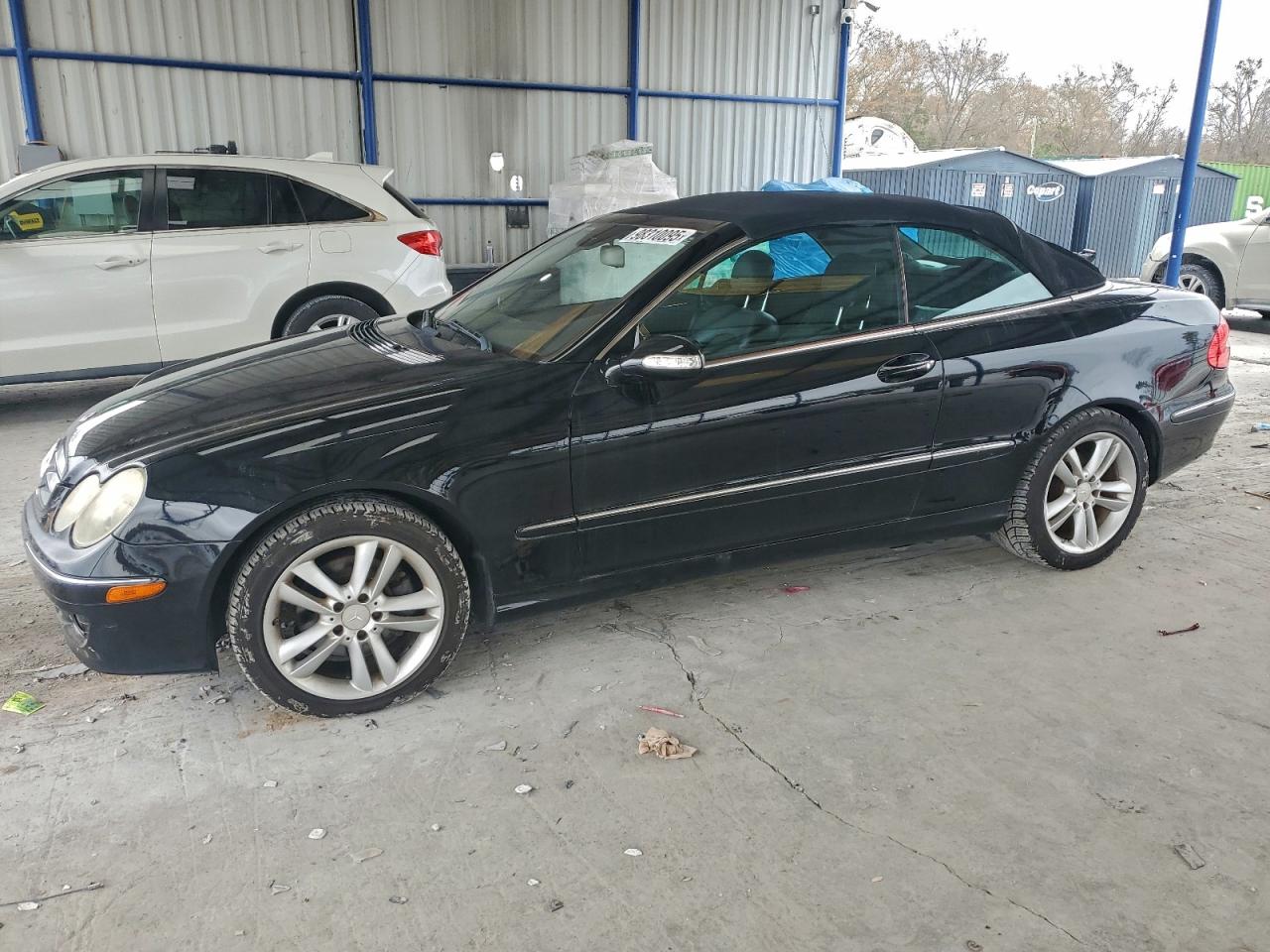 Mercedes-Benz Clk-class 350 Image 1