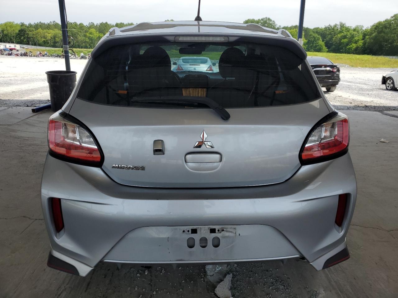 Mitsubishi Mirage Es Image 8