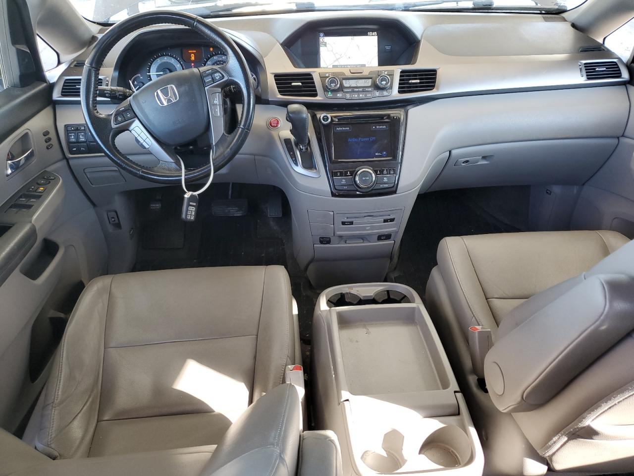 Honda Odyssey Touring Image 3