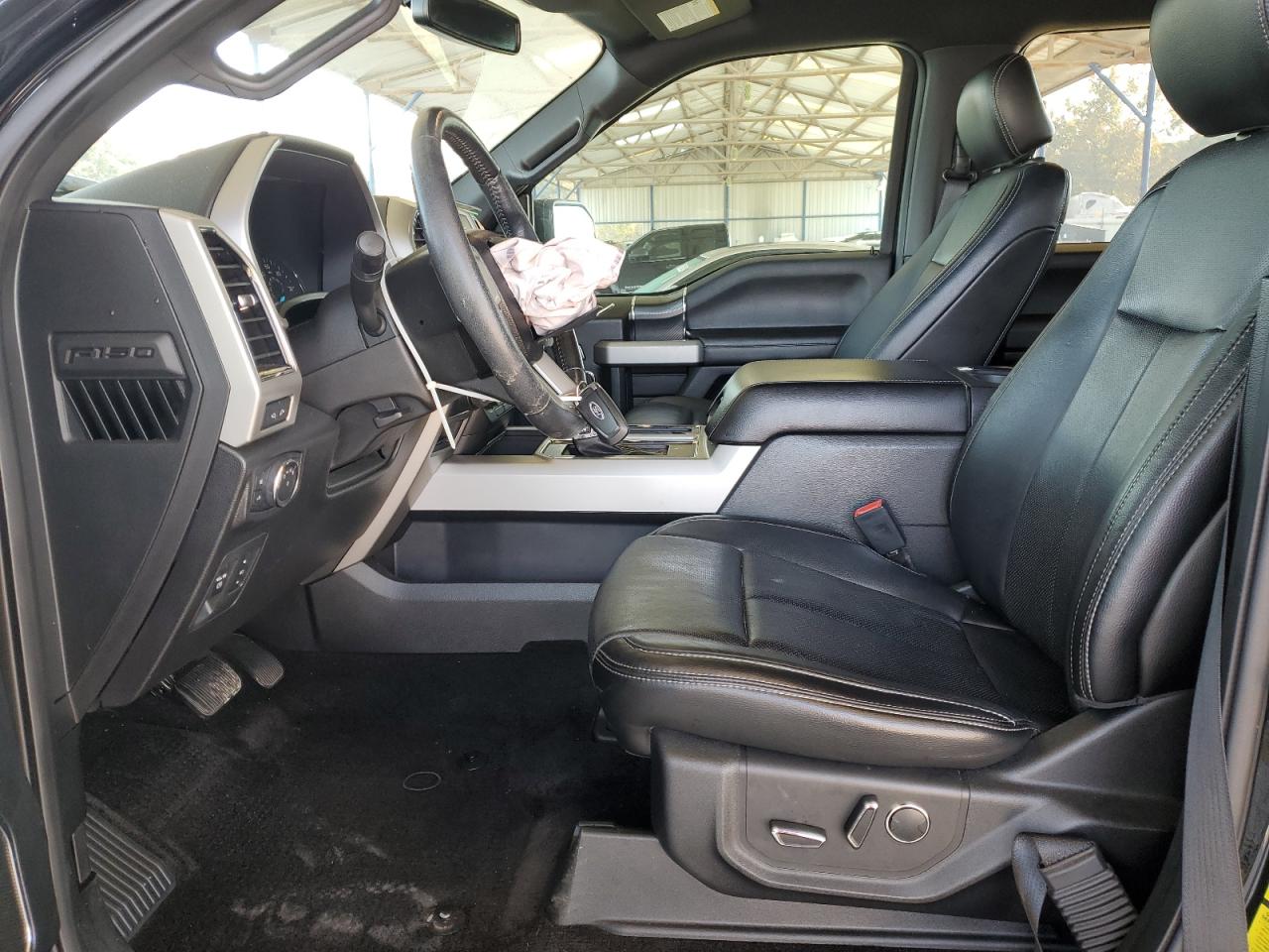 Ford F-150 Supercrew Image 8