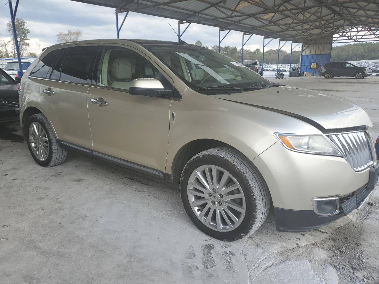 Lincoln MKX Image 8
