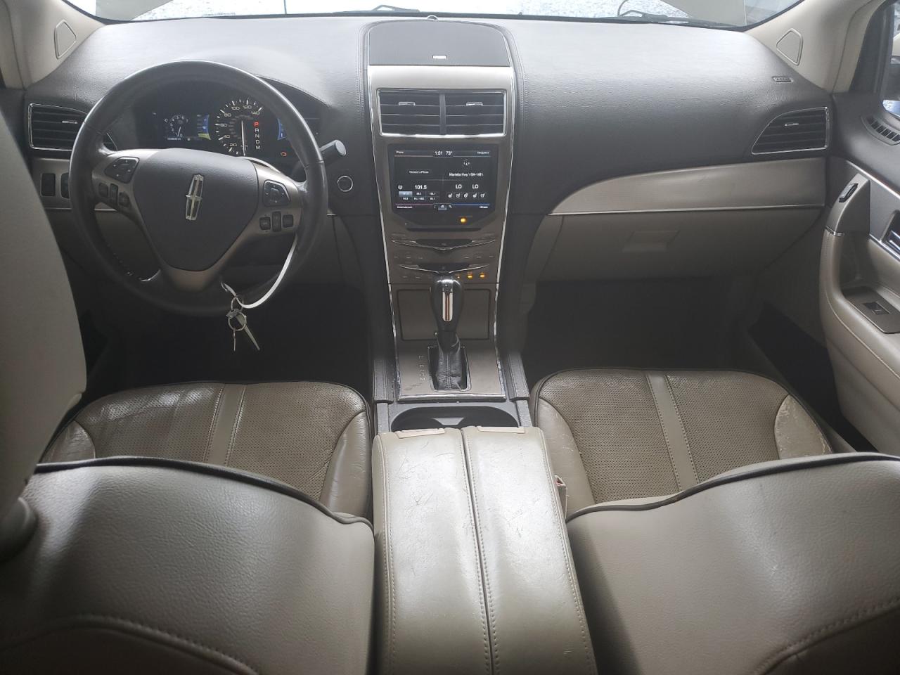 Lincoln MKX Image 11