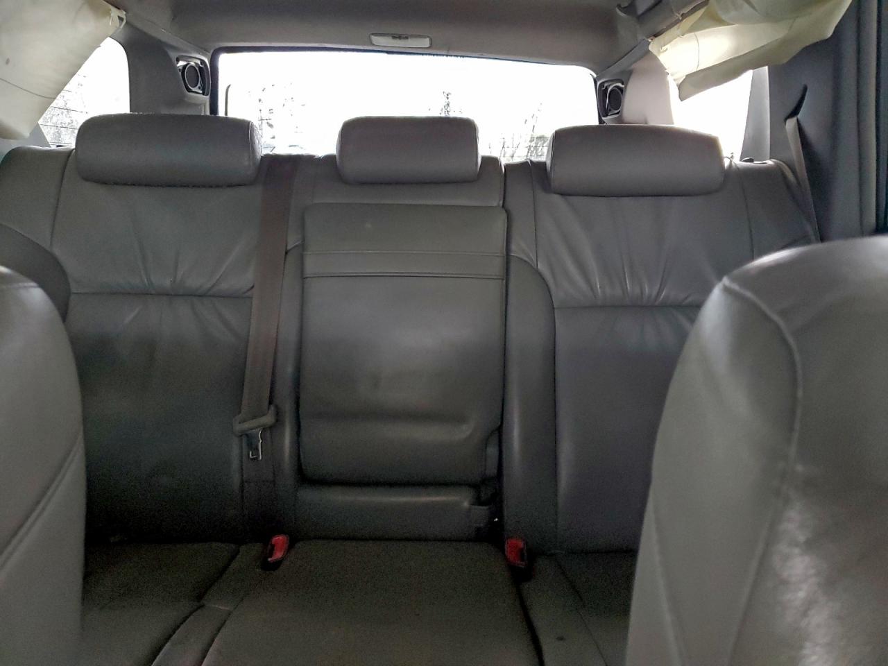 Toyota 4Runner Limited Image 5