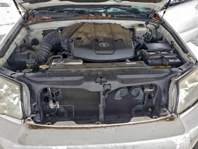 Toyota 4Runner Limited Image 6