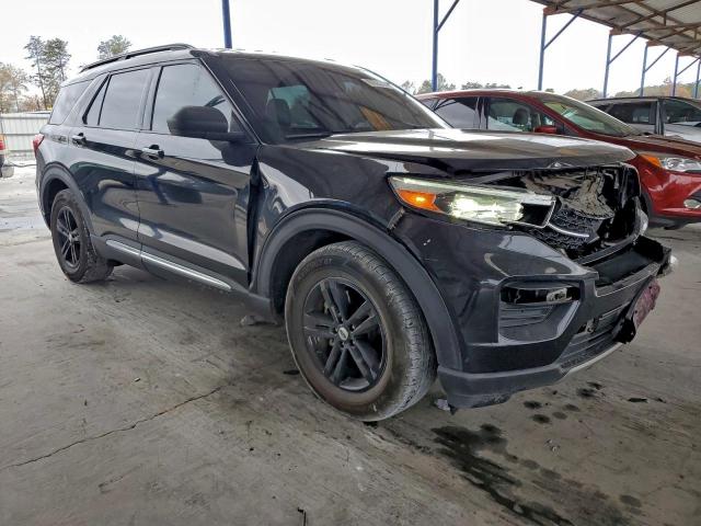 Ford Explorer Xlt Image 3