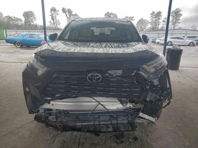 Toyota RAV4 Xle Premium Image 2