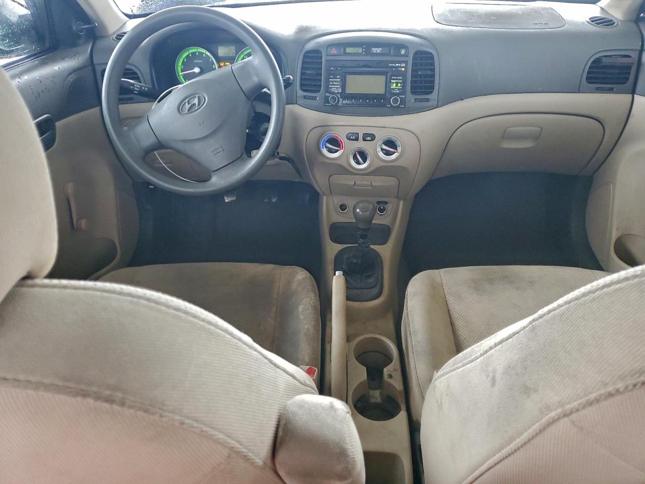 Hyundai ACCENT Gls Image 8