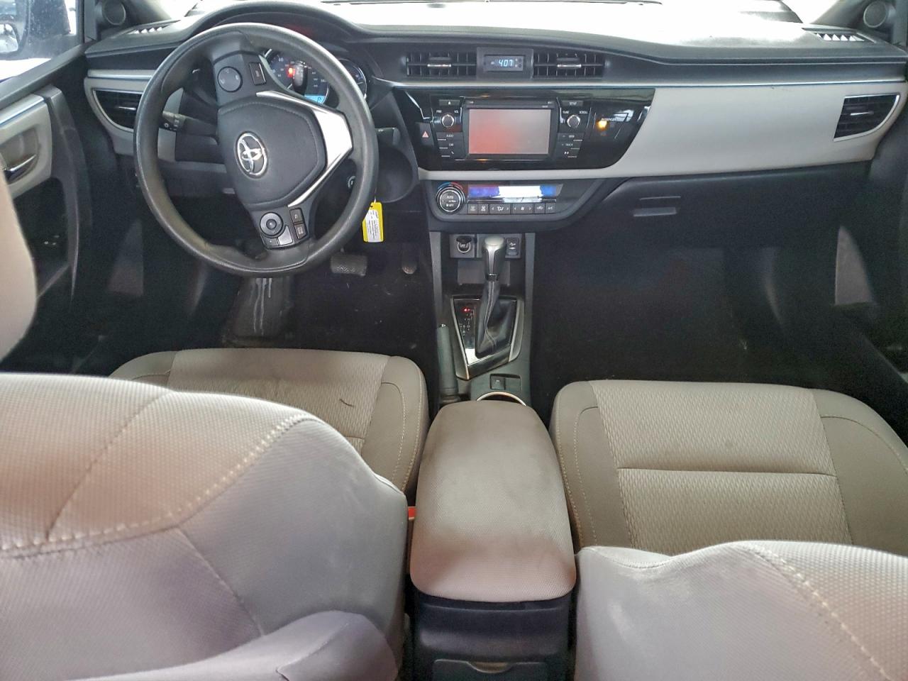 Toyota Corolla L Image 10