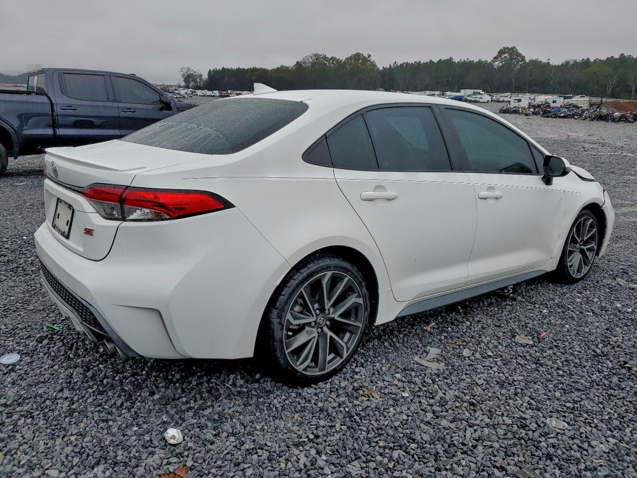 Toyota Corolla Se Image 12