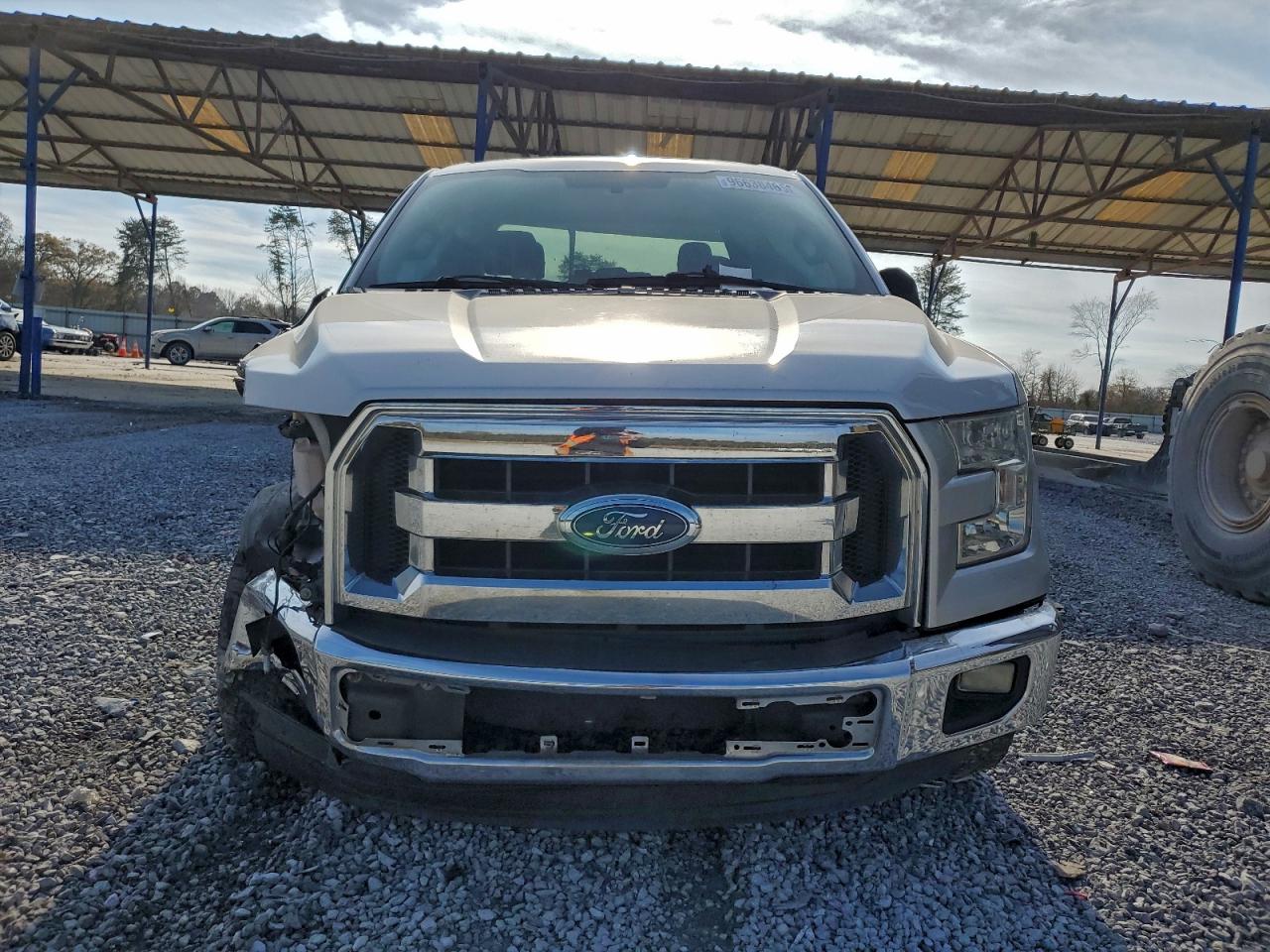 Ford F-150 Supercrew Image 2