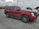 GMC Yukon Denali Image 12