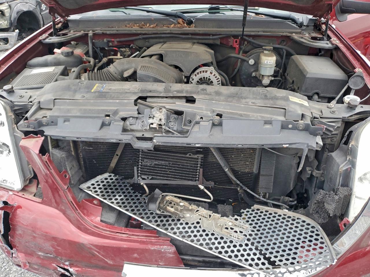 GMC Yukon Denali Image 10