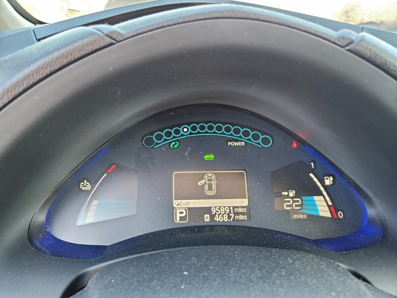 Nissan LEAF S Image 8