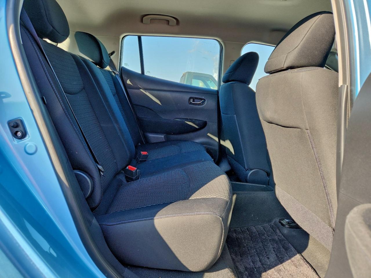 Nissan LEAF S Image 11