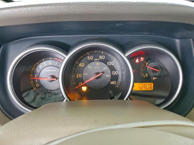 Nissan Versa S Image 8