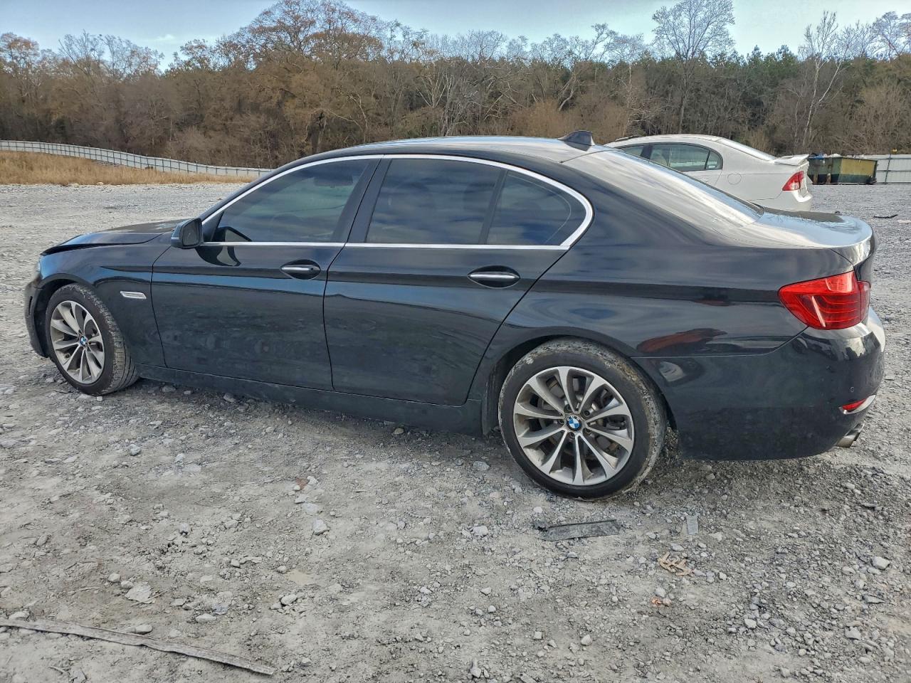 BMW 5 Series I Image 4