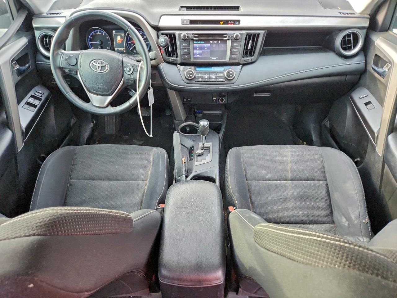 Toyota RAV4 Adventure Image 10