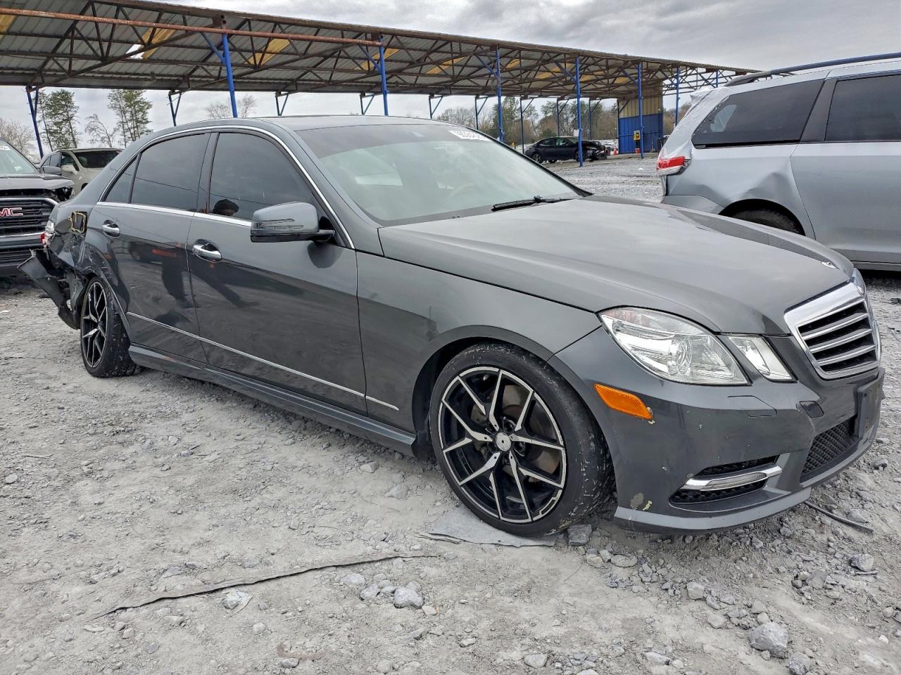 Mercedes-Benz E-Class 350 4matic Image 6