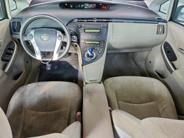 Toyota Prius Image 11