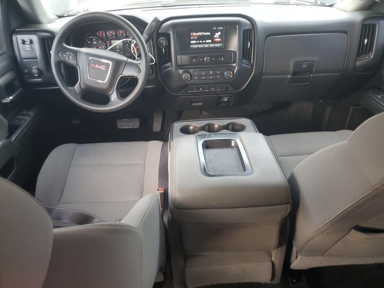 GMC Sierra C1500 Image 2