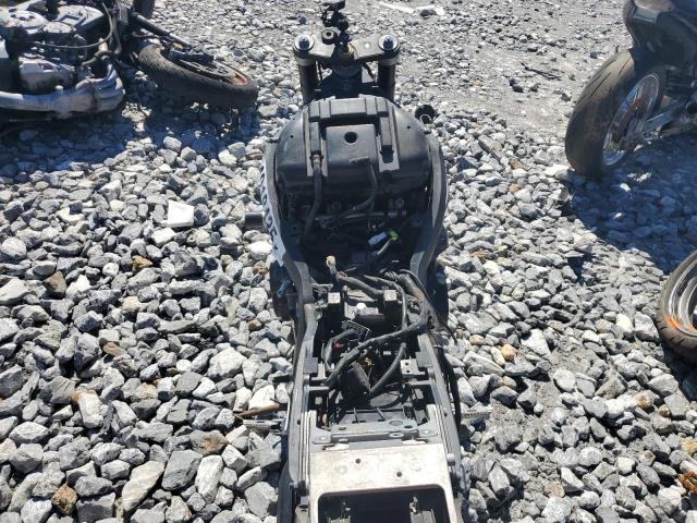 Suzuki Gsxr600 Image 6