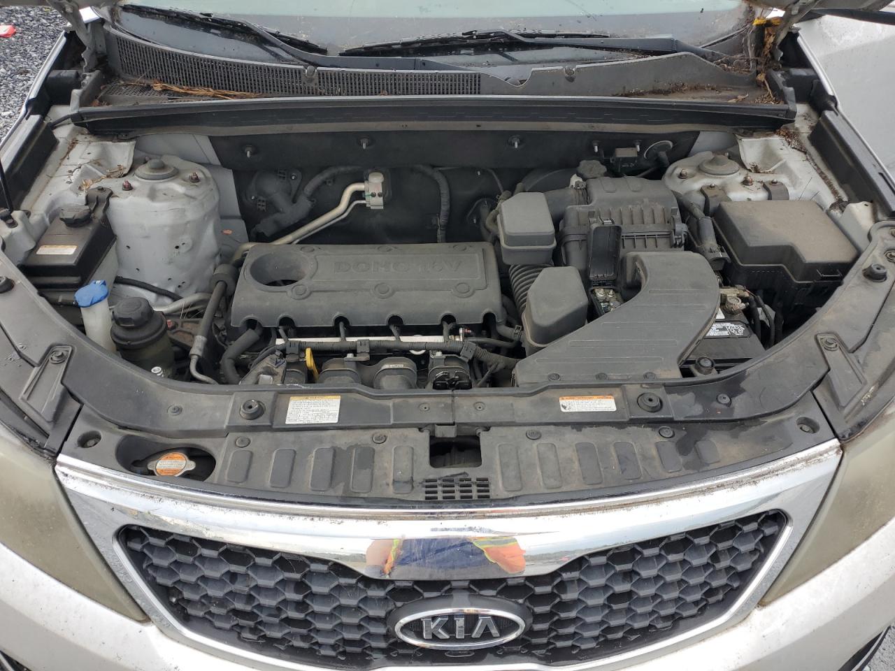 Kia Sorento Base Image 7