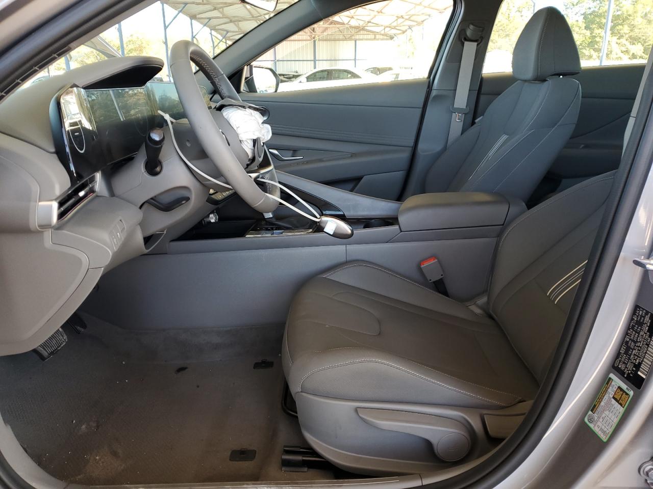 Hyundai ELANTRA Sel Image 7