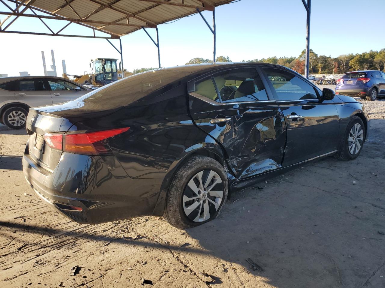 Nissan Altima S Image 2